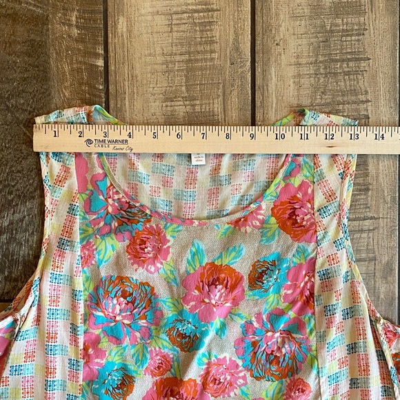 Ella Moss Vibrant Floral Tank Top - Pink and Blue - Picture 3 of 10